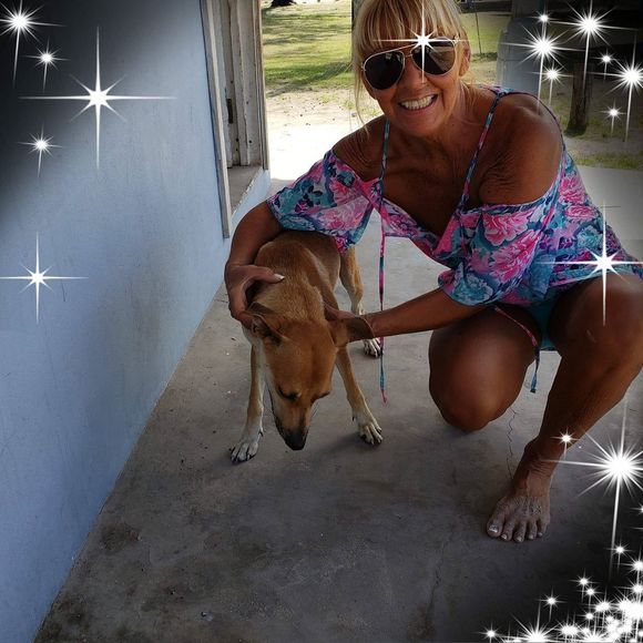 Meet your Posher, Cathie - Picture 1 of 1